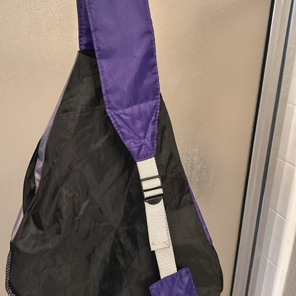 FedEx backpack - Picture 2 of 2